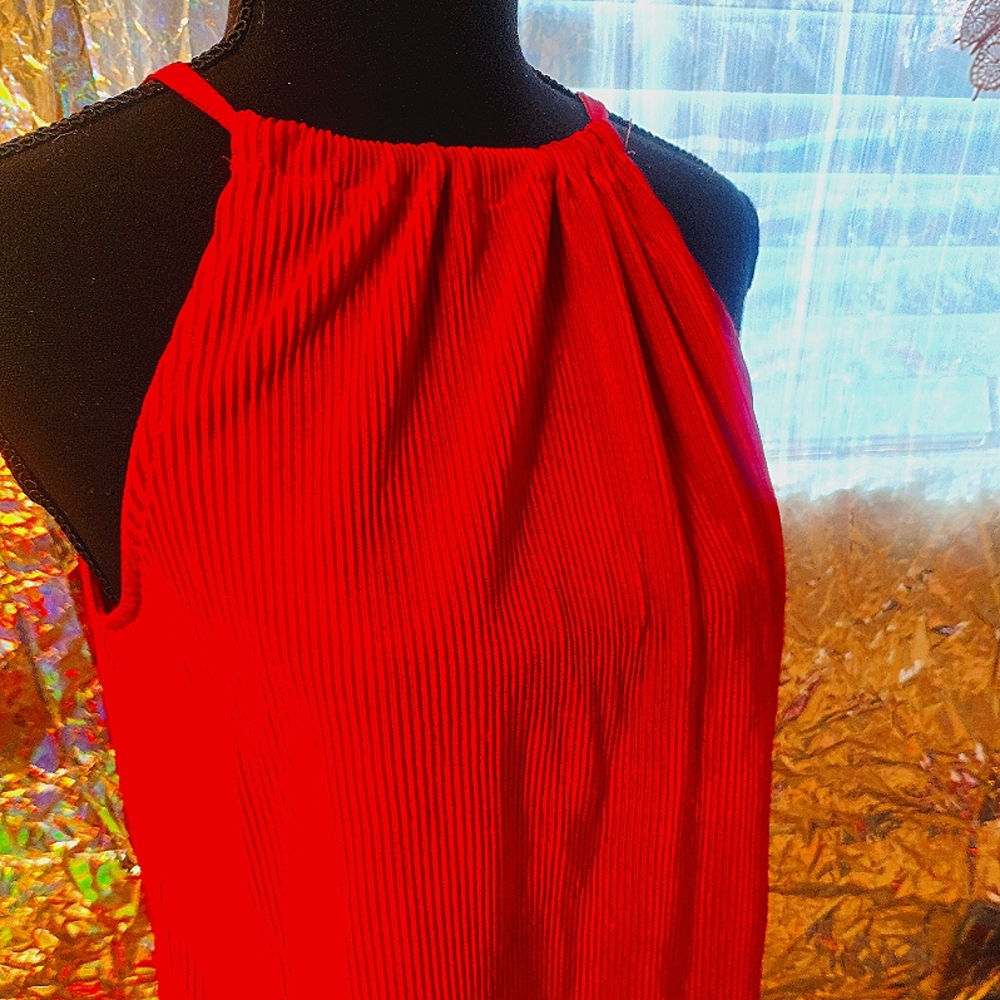 Shiny red tank top